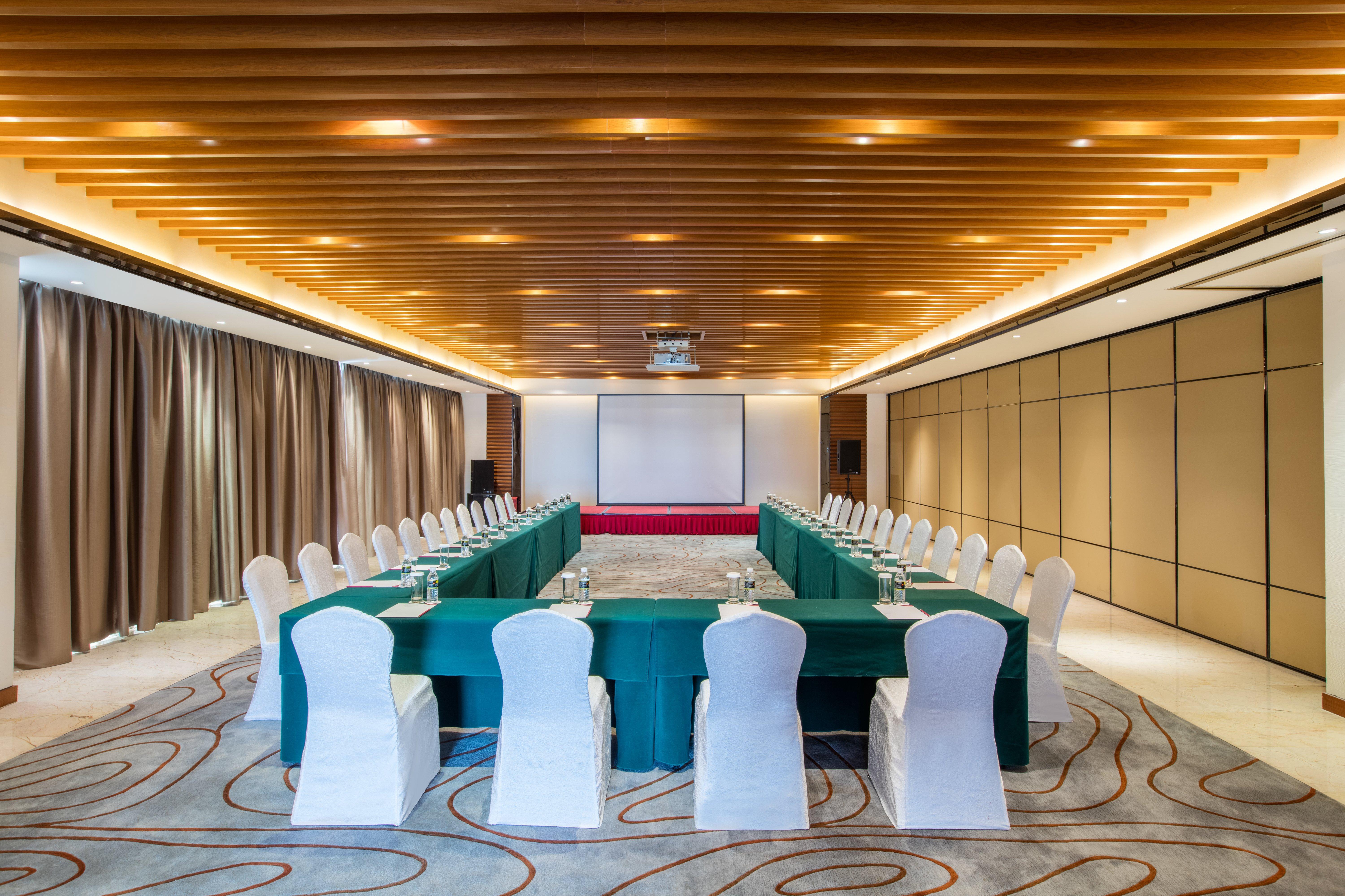 Crowne Plaza Sanya City Center By Ihg Exterior photo